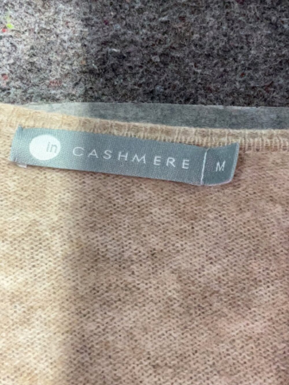 Cashmere V Sweater - Picture 5 of 6
